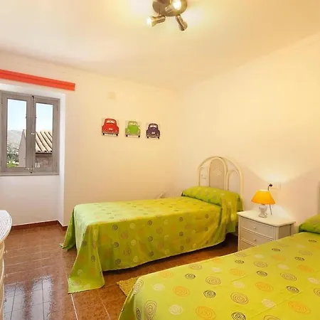 Gruat 31 بيت للعطل *